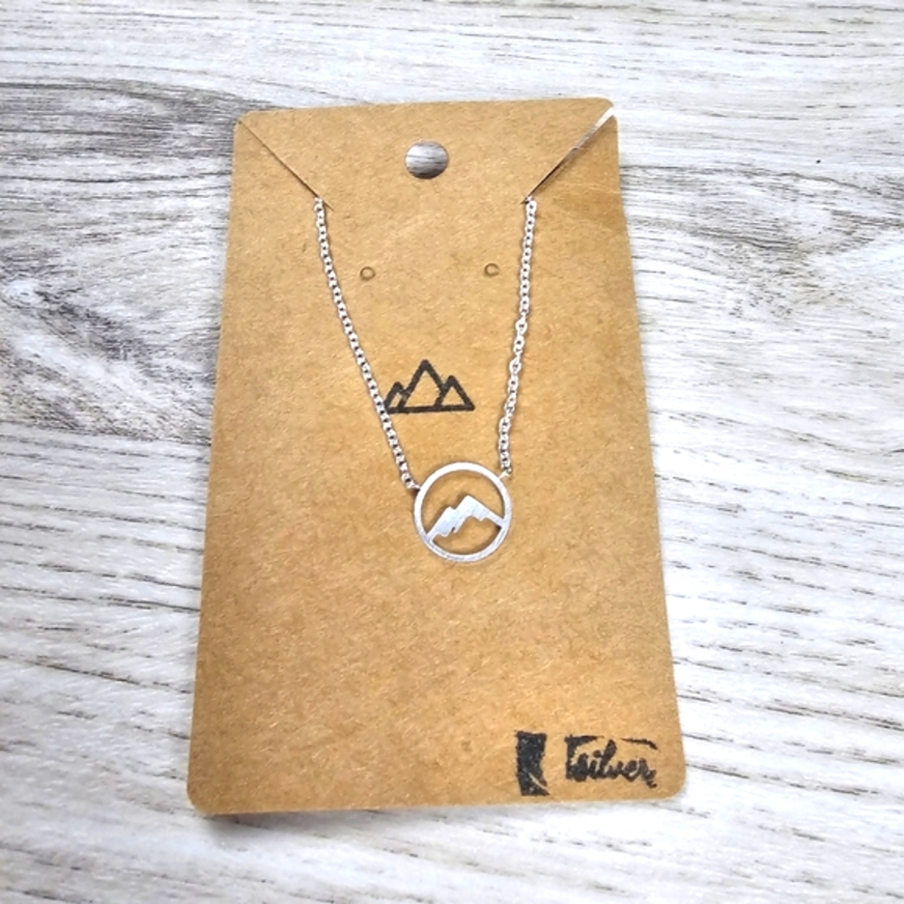 Dainty Mountain Peak Circle Necklace Silver - Picture 7 of 9